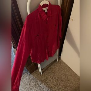 Gorgeous vintage Jonathon Martin 100% silk button up blouse size small